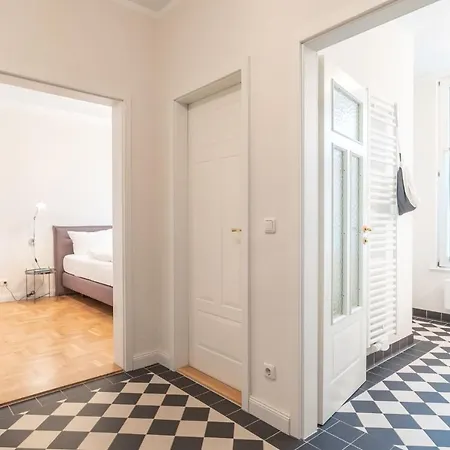 Franz Josef App 08 Neuhof